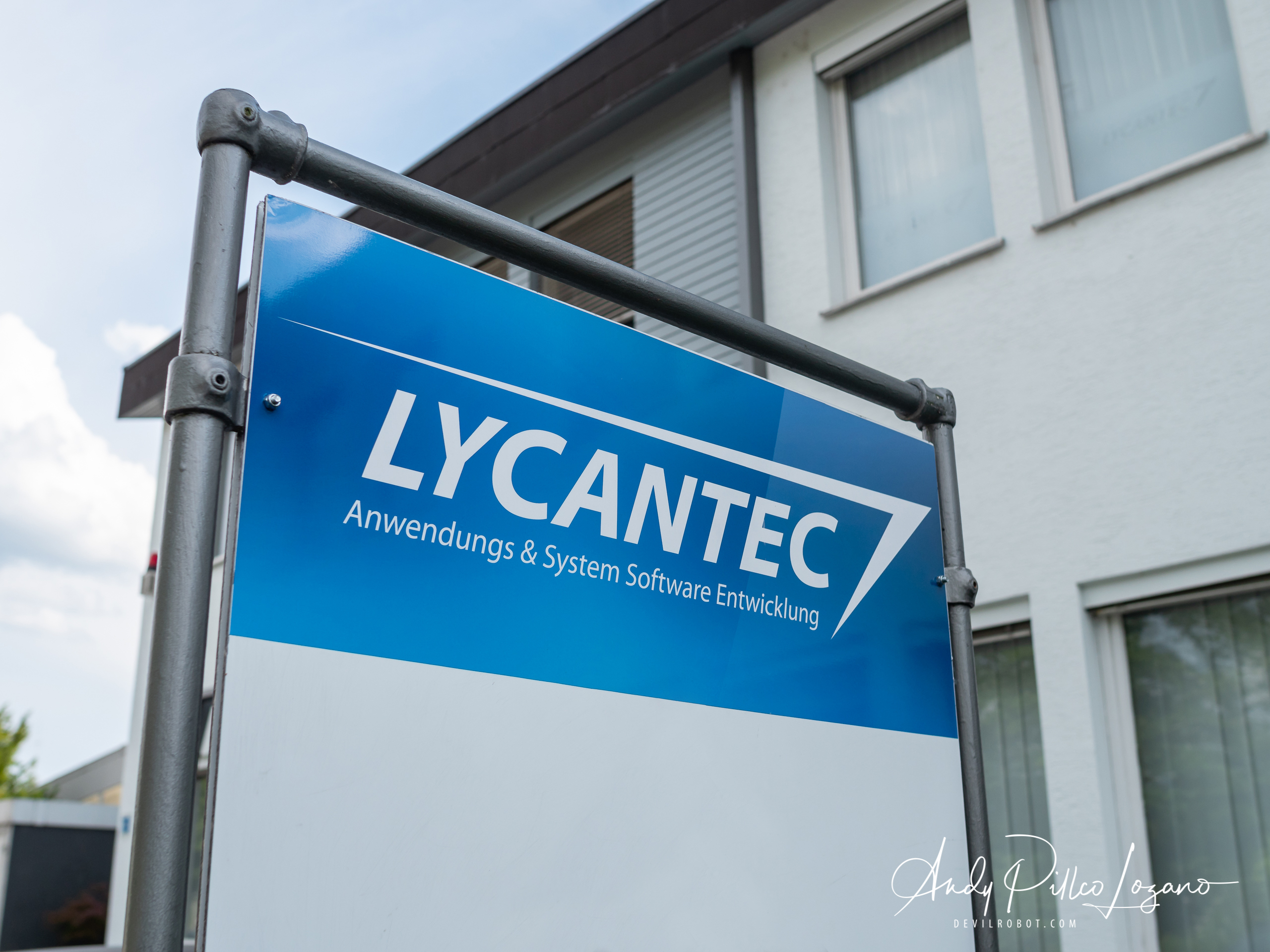 Lycantec Eingangsschild Plankstadt